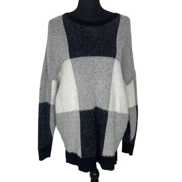 NWT ELLE Women Pullover Sweater Sz L Black Color Block Long Sleeves Casual 57-4 - Picture 1 of 10